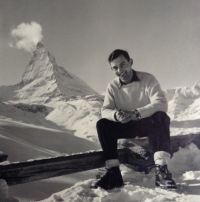 Peter Briess, skiing in Zermatt, 1954