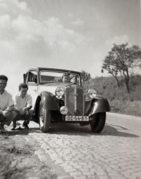 Trip to Valdice Prison to visit father Josef Mikšovský