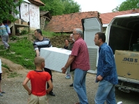 Kosovo 2009, CCE donation to a Muslim family