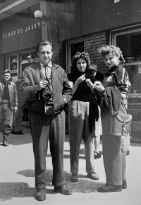 Ludmila Janků with friends on a trip in the Tatras in the 1950s