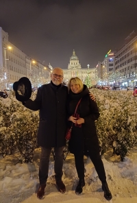 Christmas greetings with wife