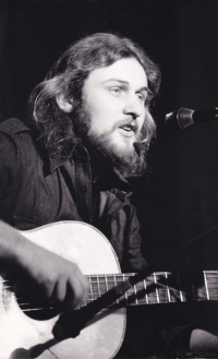 Karel Cára Novotný Na Rychtě in 1977