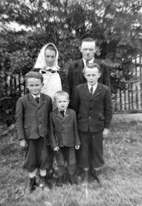 František Jiříček first from the left with his parents and brothers in the second half of the 1930s