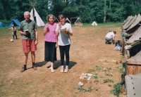 Alfred Milan Satke s manželkou a dcerou, tábory pro mládež ve sboru Kosový potok, rok 1999