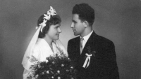 Ludmila and Miloslav Sochor, wedding photograph, 1954