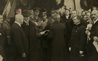 Ladislav Tvarůžek greets TGM on his return to his homeland, 1918
