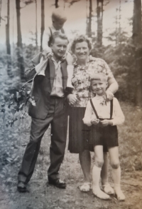 Married couple Květoslav Coufal and Bohumila Coufalová with their sons Pavel and Jiří
