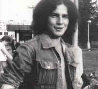 In front of the Jitřenka restaurant, 1989