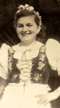 Božena Wortnerová in costume, turn of the 1940s and 1950s