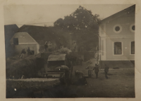 Witness's uncle's farmhouse, 1930s