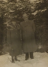 Aloisie and Václav Knedlhans, Svatava, 1920s