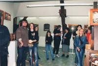 Exhibitions in Třemošnice. Karel Novotný standing in the middle with his mother, 2005