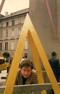 Zdeněk Lukeš - installation of the pyramid on the obelisk at Prague Castle, 1996