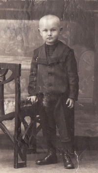 Tatínek pamětníka jako dítě
