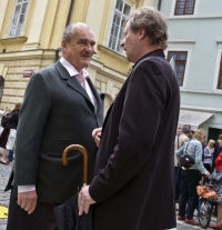 Václav Havel´s bench in Prague, Zdeněk Lukeš (left) and Karel Schwarzenberg, 2014