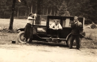 Parents of Jaroslava Grolichová, née Nádvorníková, Aloisie and Josef Nádvorníková, with their father's brother Jaroslav