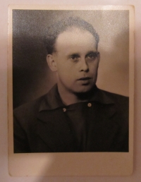 Vladislav Palát