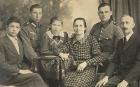 Family of Frantiska Petersiková's mother, 1941