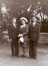 Siblings Josef, Věra and Vladimir Bárta, Habry, 1945