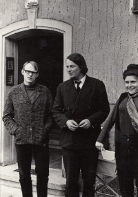 With Sváťa Karásek and his wife Stáňa at the parish house in Nové Město pod Smrkem, 1972 (when both of them still had state permission)