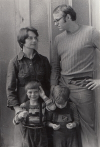 With his wife Jitka and their children Daniel and Lucie, 1980