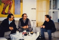 With the journalist Jacques Pillet (left) and Václav Havel (1988)
