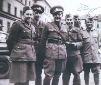 Greta and Dr. Gustav Singer (from left) with paramedic staff in 1945