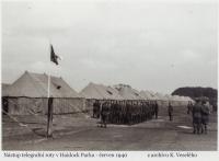 Nástup telegrafní roty v Haidock Parku - 1940