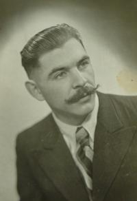 Vladimír Orlov 1945 - in civilian suit