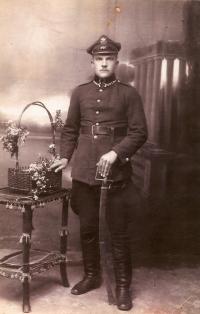 Otec Josef Pospíšil v polské armádě