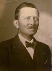 02 - otec Antonín Holík - narozen 1892