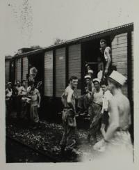 Legionaires getting on a train