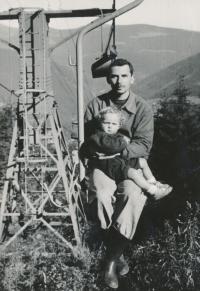 Husband Pavel with daughter Kateřina, Špindlerův Mlýn, 1960