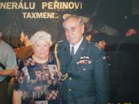 Na devadesátých narozeninách generála Peřiny s plk.Horalem