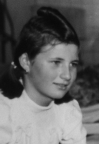 Marie Šupíková in 1946