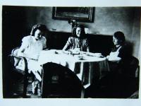 The Suchánek sisters with their mother after the war in 1945