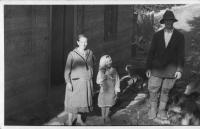 Mother Anna, Marie, father Josef-Stodolisko 1934