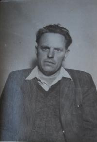 Her husband Jan Verner who also cooperated with the partisans in Cotkytle