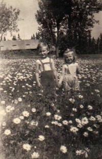 Little Eduard with his sister Marta in 1950