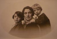 Helena and František with their mother Anna