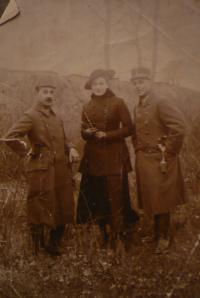 Her father Josef Lampl on the left