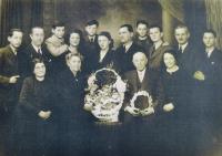 His extended family. Only 3 persons out of 15 have survived the holocaust.