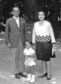 Malá Hana s rodiči Renatou a Viktorem