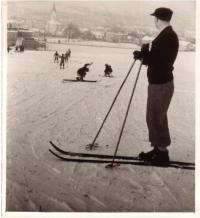 Skiing during a PE lesson in Zlín, 1934-5