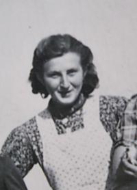Anna Tichavská (Švarcová) before the tragedy 