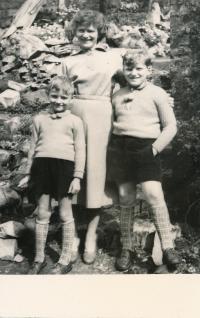 26 - the witness with her sons Josef and Petr in 1956