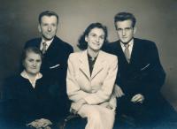 Family of Milan Sehnal at the time when he was in prison. From the left: parents, sister Anna and brother Jaroslav