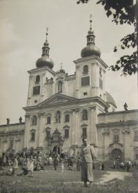 Jan Jančí přibližně v roce 1944 u Svatého Kopečku v Olomouci