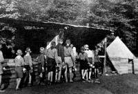 Sharing food at the BIKINI camp in Komorní Lhotka in 1946