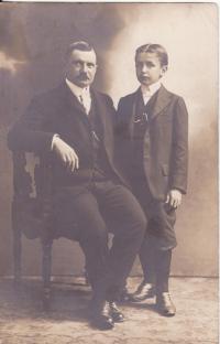 Bratr dědečka z Vídně Johan Hackenberg s otcem pamětnice Richardem Hackenberg
